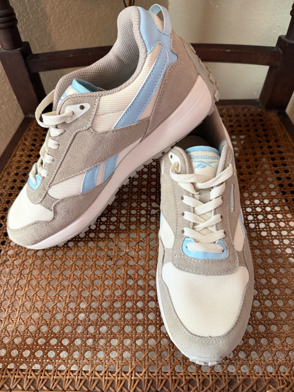 Reebok Women's Drive Sneakers 
Beige and Light Blue Retro Runner  size 9